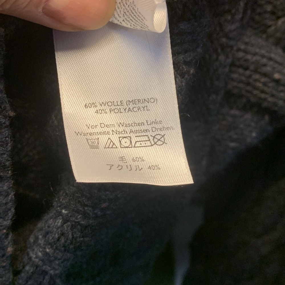 Eddie Bauer Cable Knit Sweater - Picture 4 of 7